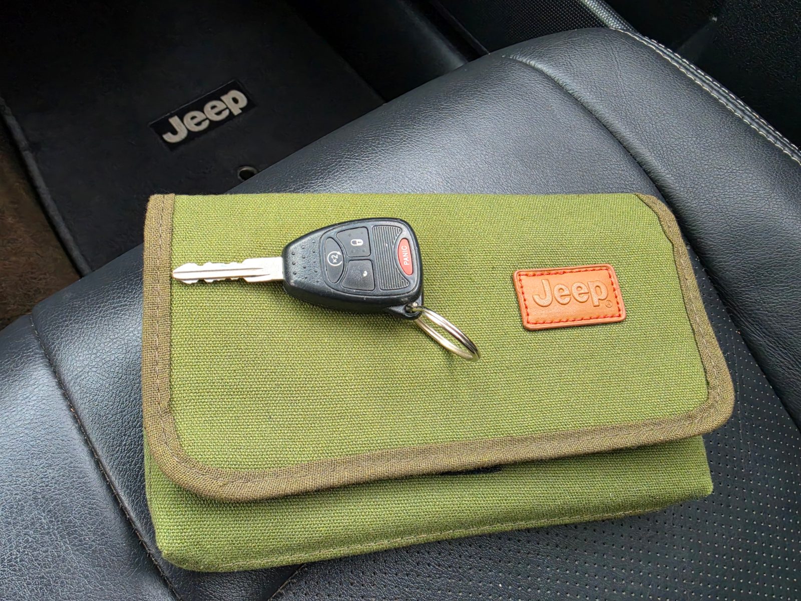 2015 Jeep Compass photo 17