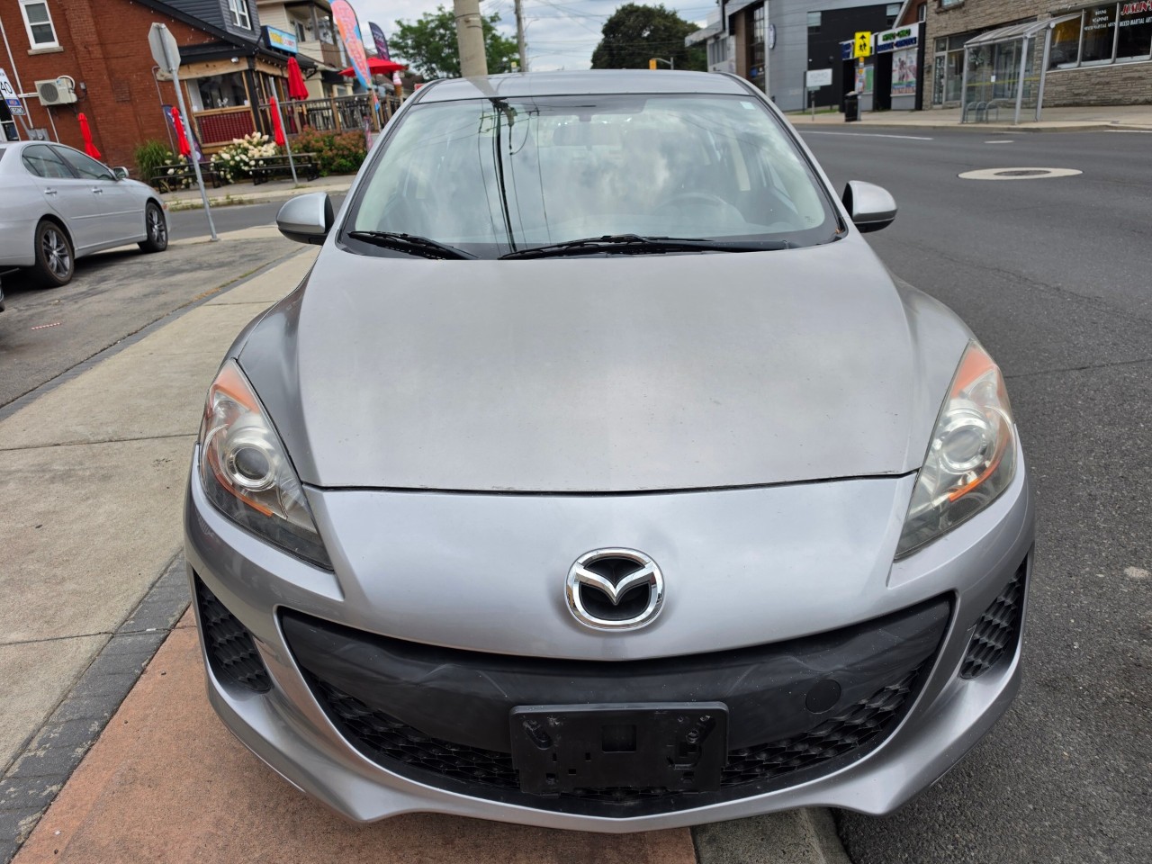 2013 Mazda Mazda3 photo 2