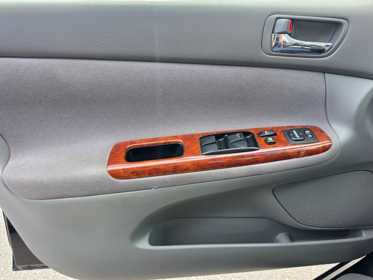 2003 Toyota Camry photo 19