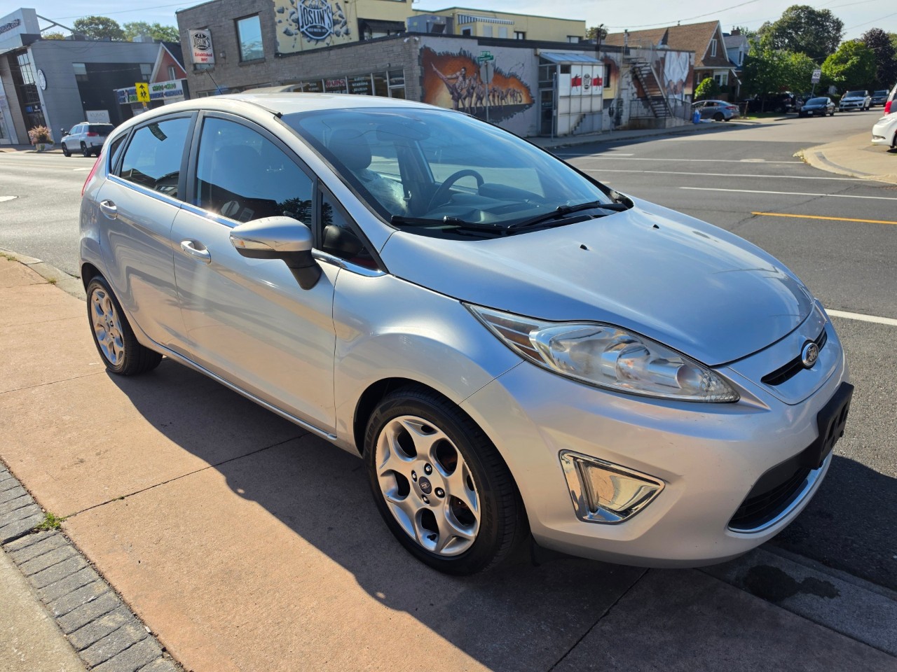 2013 Ford Fiesta photo 1