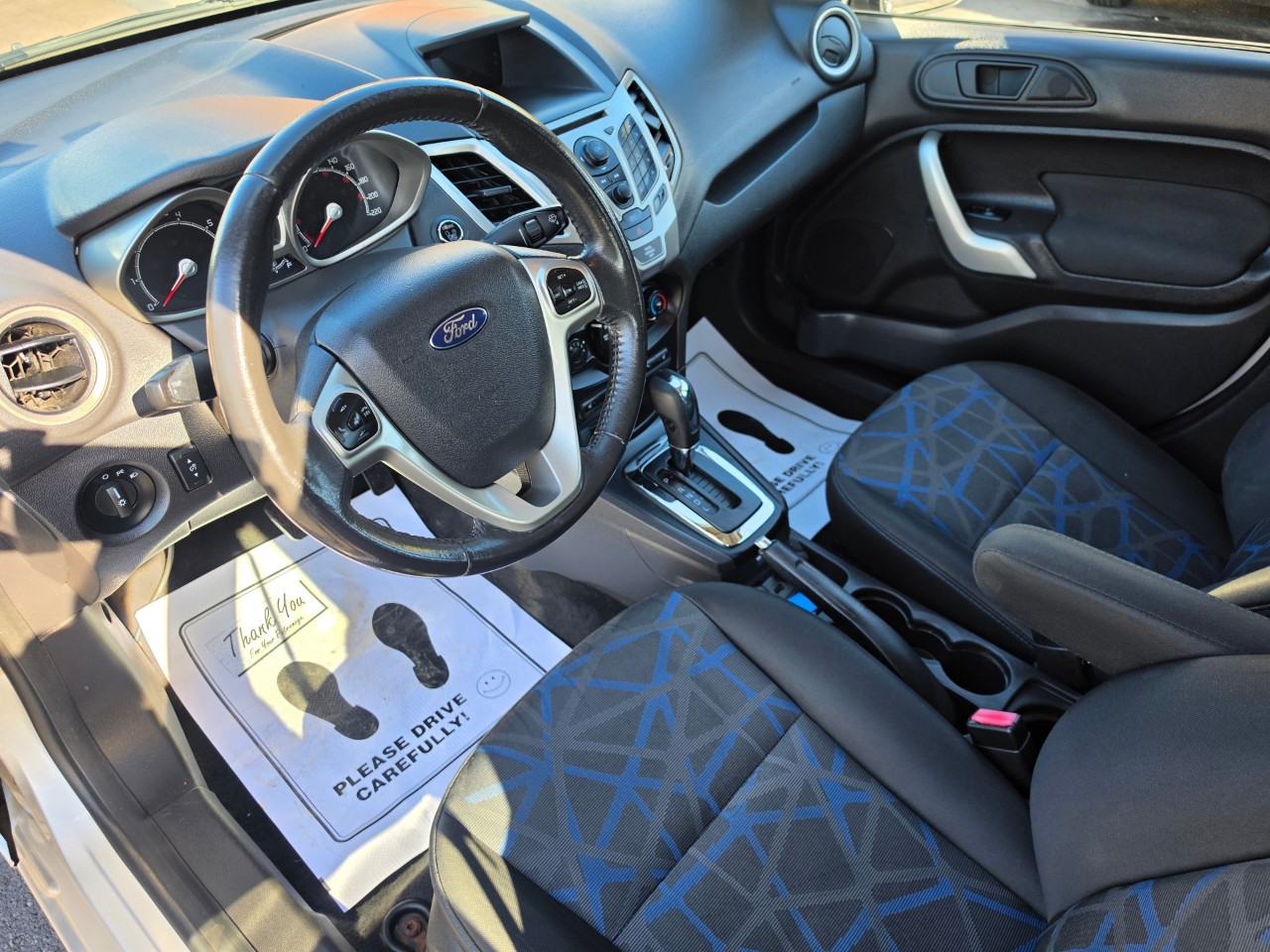 2013 Ford Fiesta photo 10
