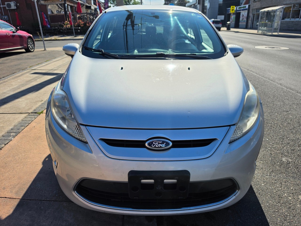 2013 Ford Fiesta photo 2