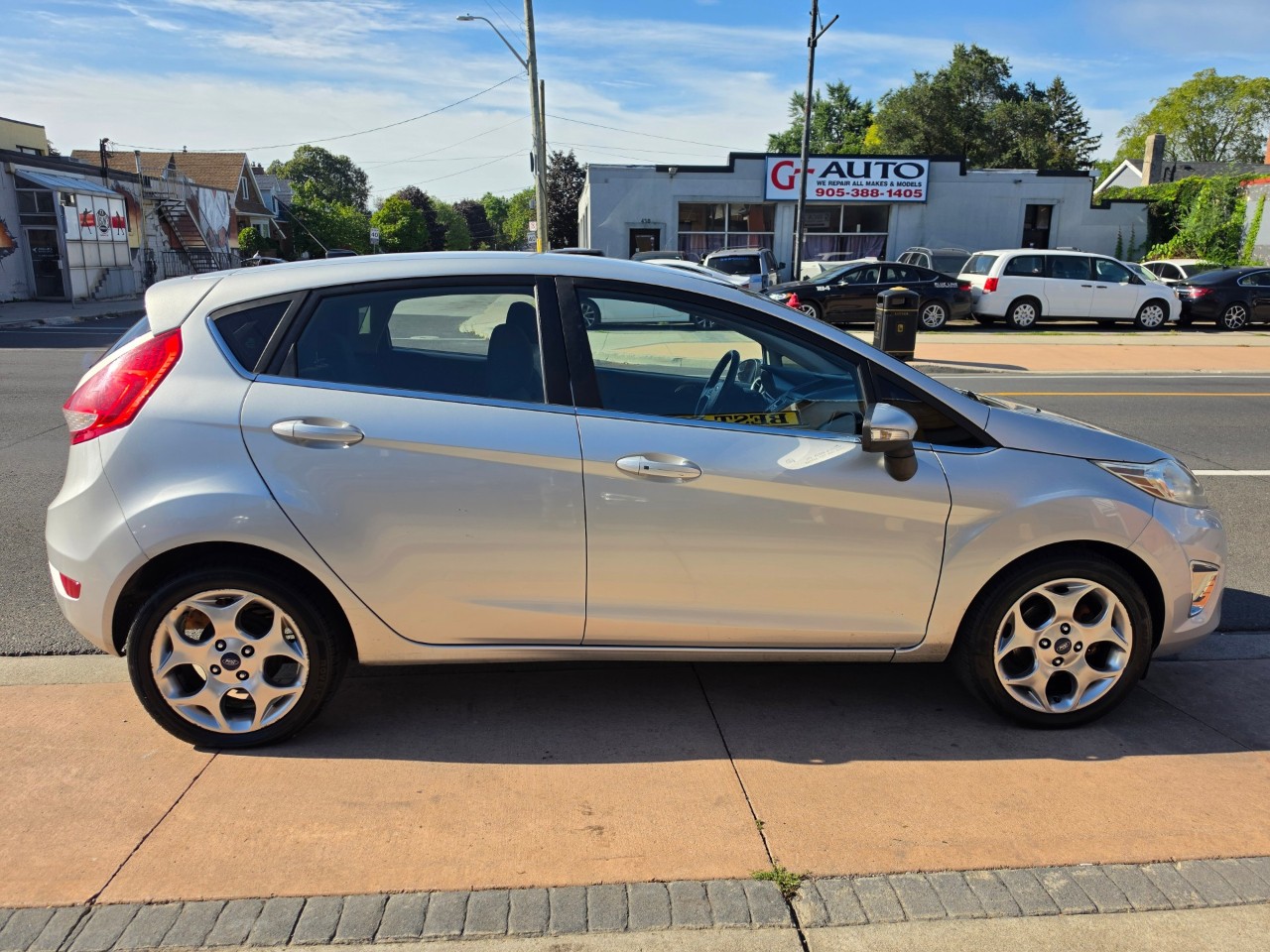 2013 Ford Fiesta photo 8
