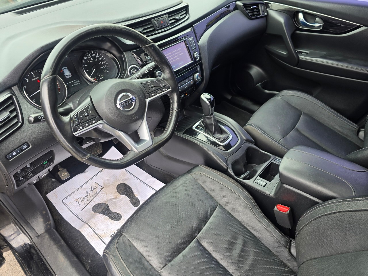 2017 Nissan Qashqai photo 11