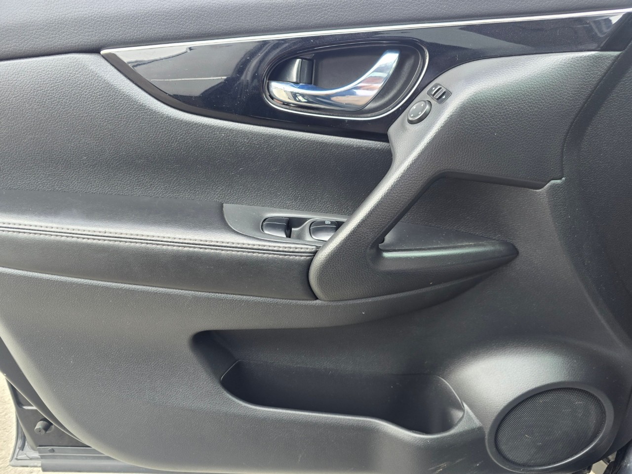 2017 Nissan Qashqai photo 19