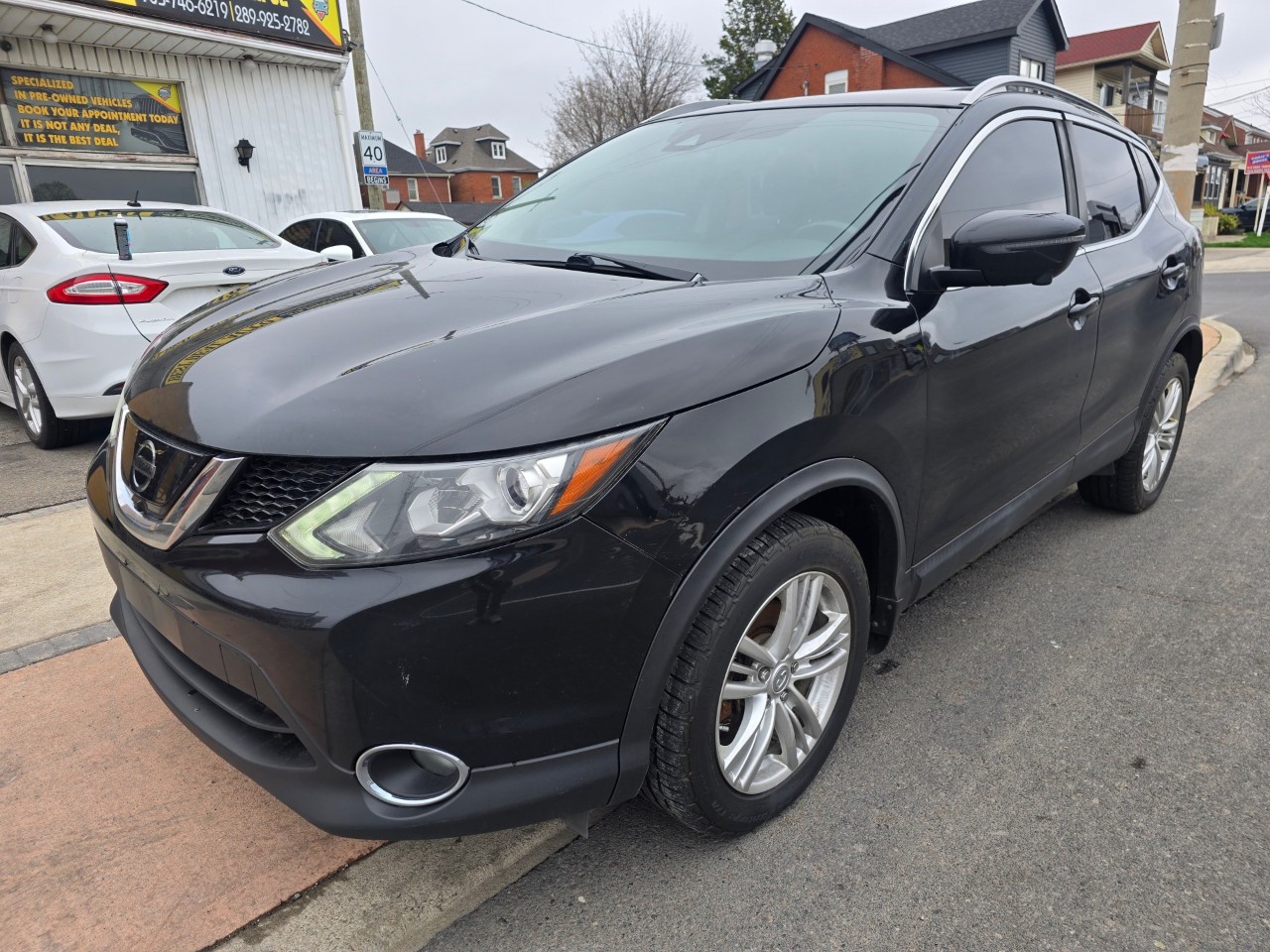 2017 Nissan Qashqai photo 3