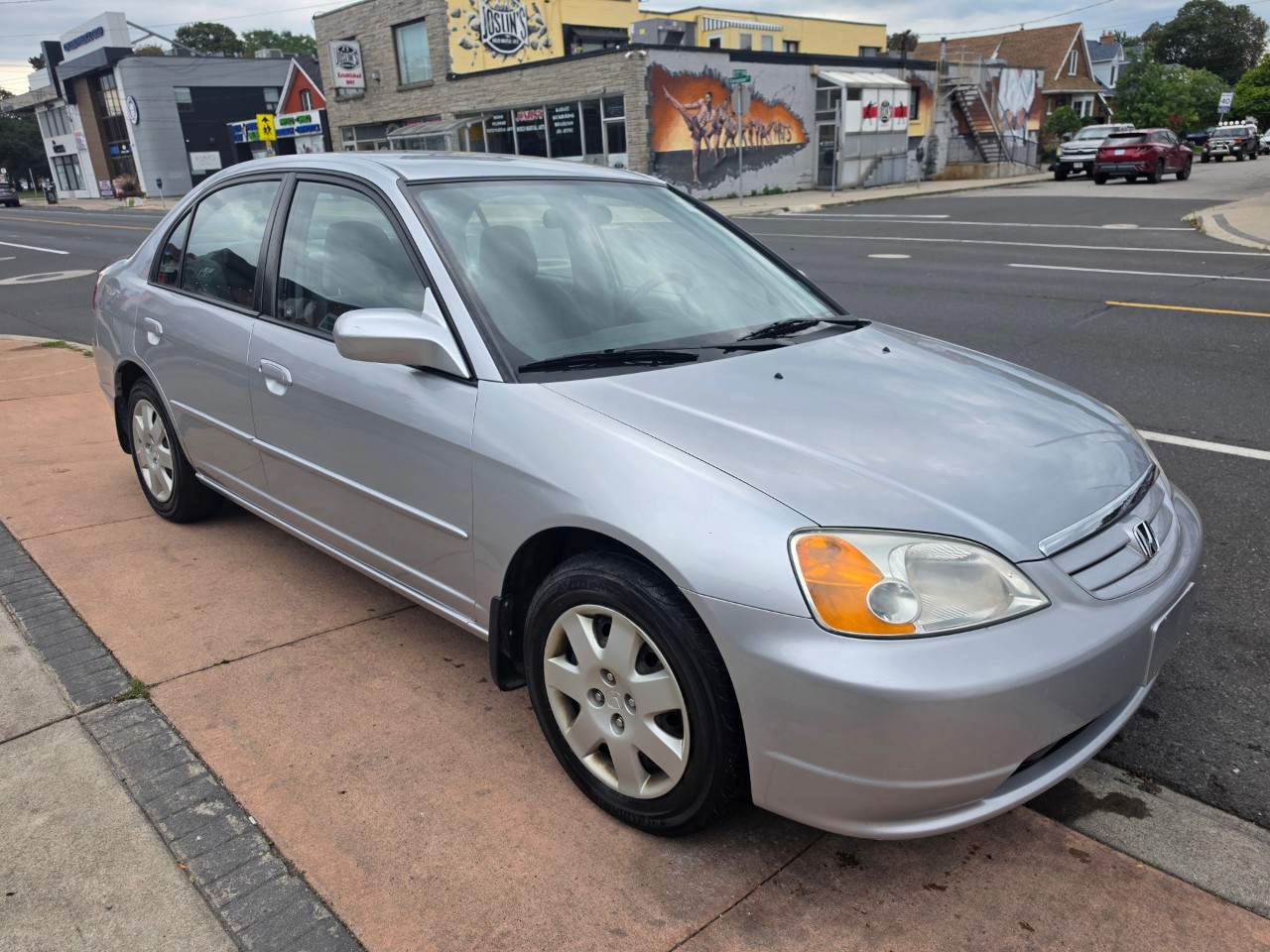 2002 Honda Civic photo 1