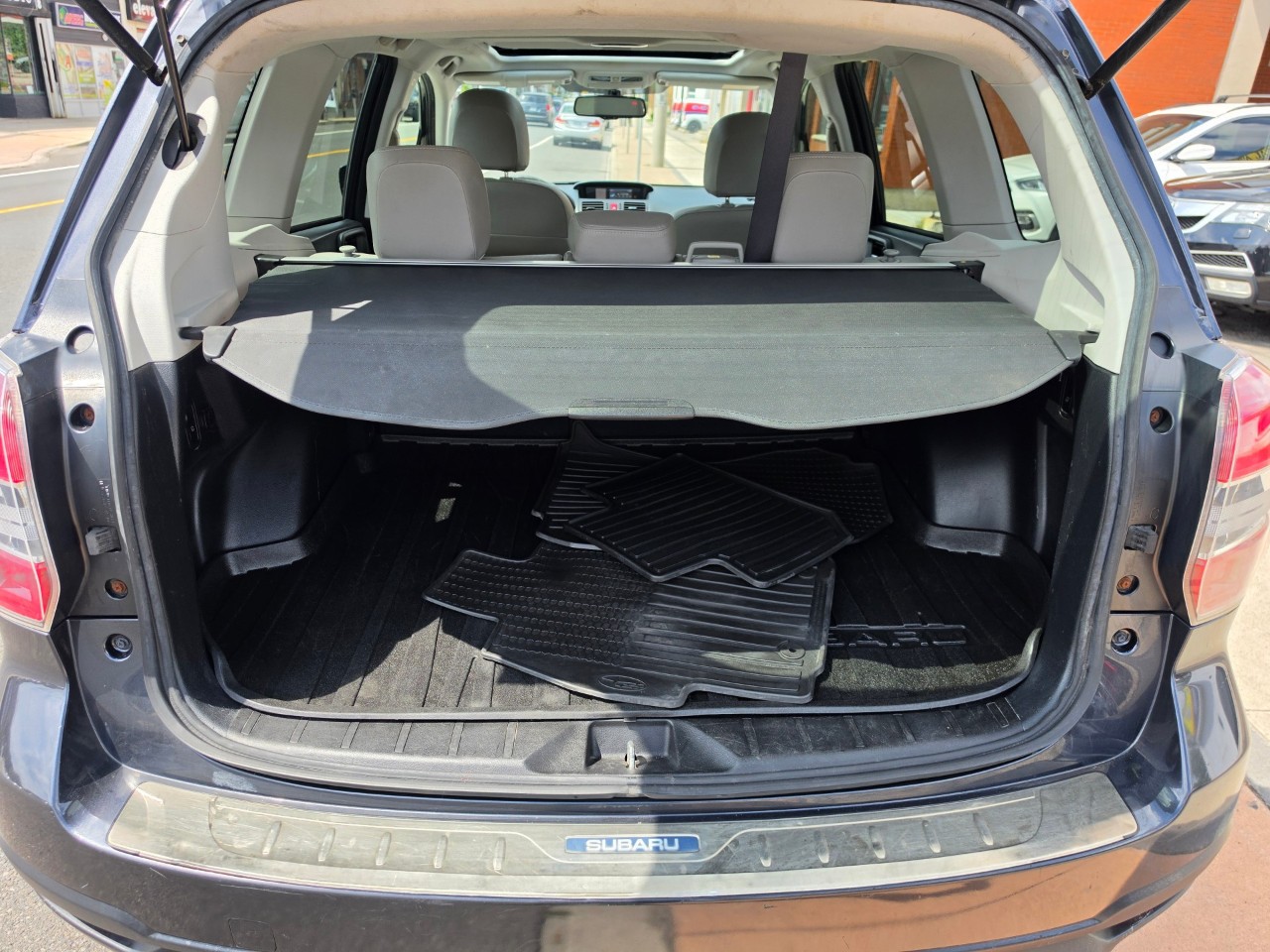 2015 Subaru Forester photo 14