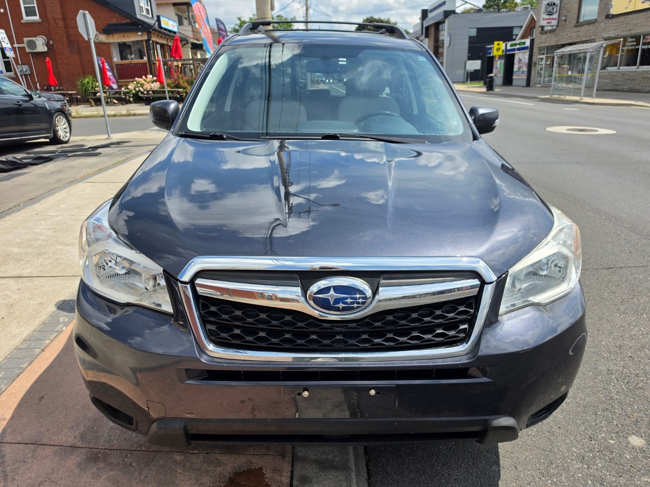 2015 Subaru Forester photo 2