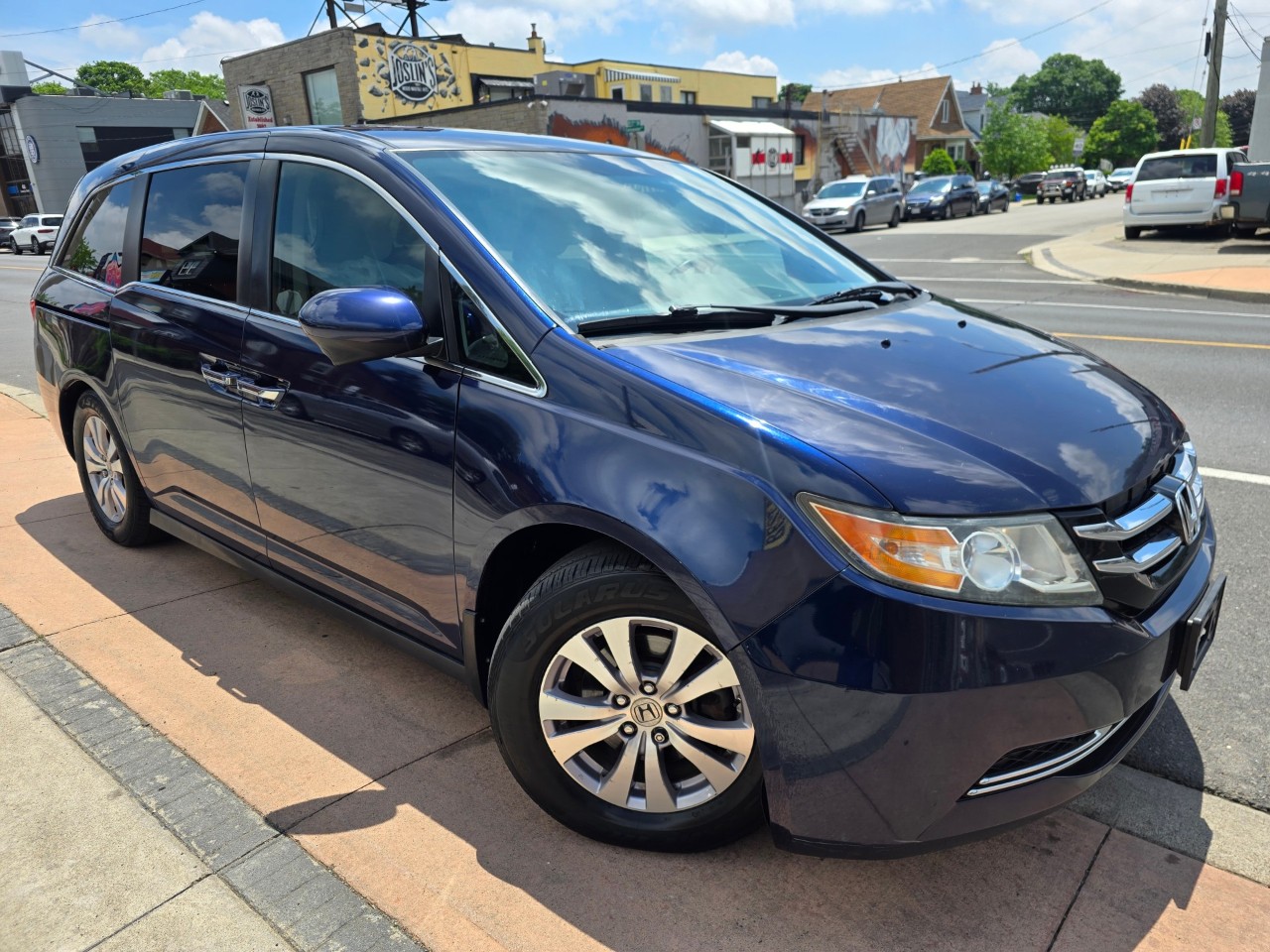 2015 Honda Odyssey photo 1