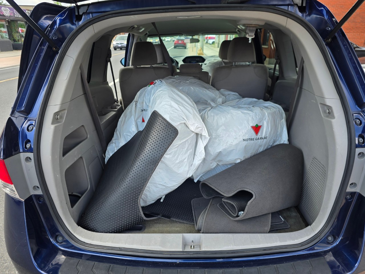 2015 Honda Odyssey photo 11