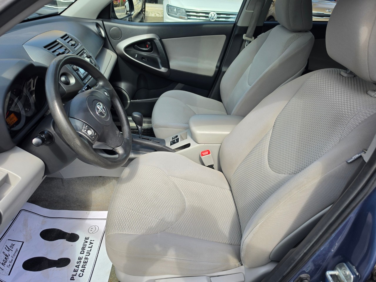 2012 Toyota RAV4 photo 11