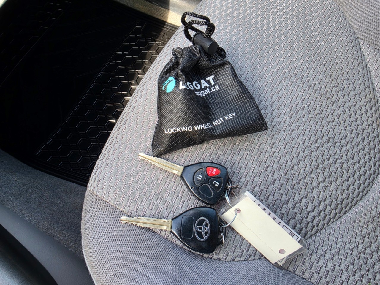 2012 Toyota RAV4 photo 19