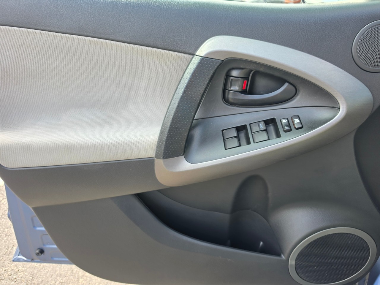 2012 Toyota RAV4 photo 20