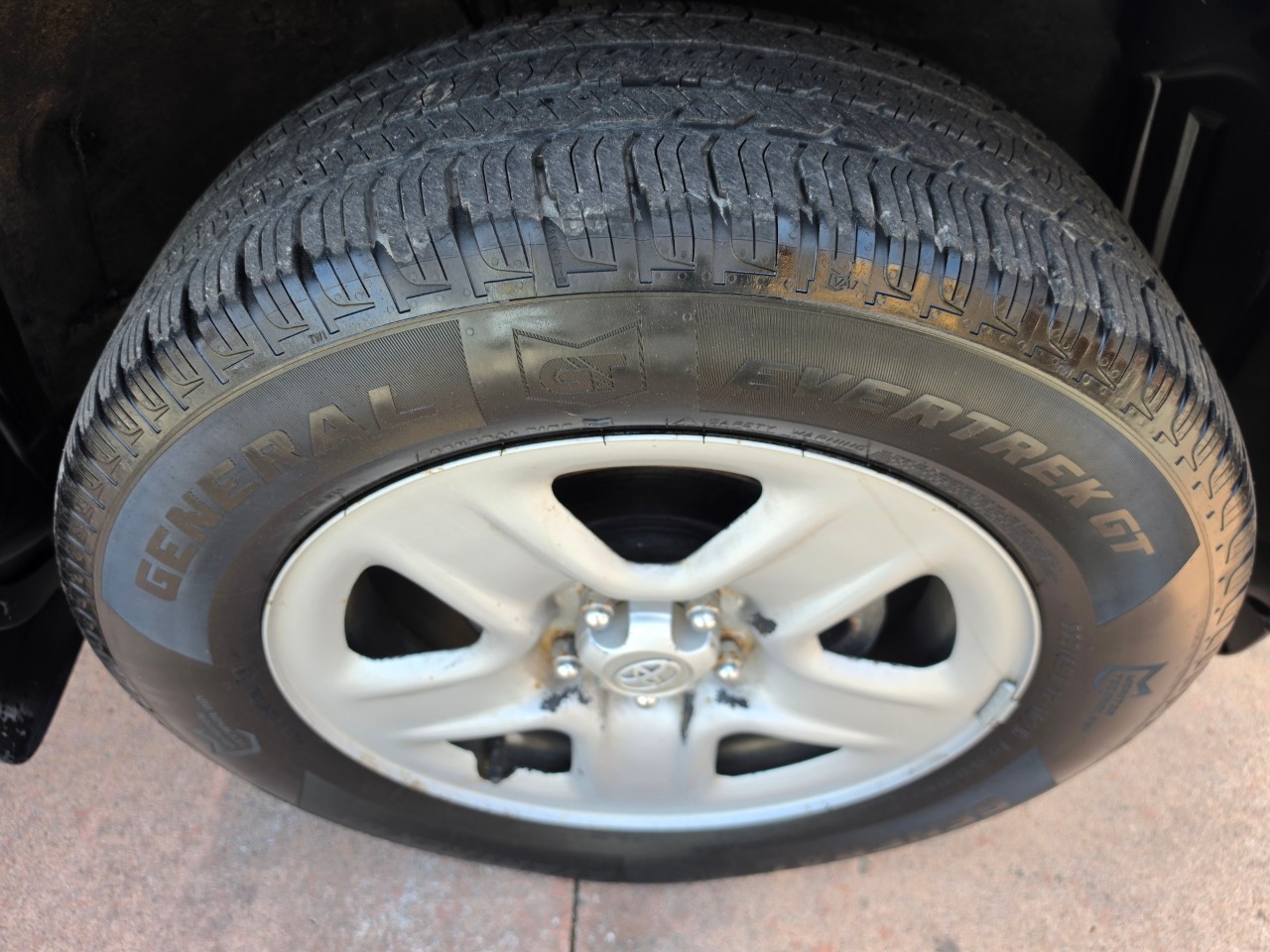 2012 Toyota RAV4 photo 22
