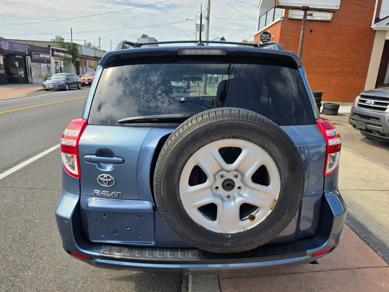 2012 Toyota RAV4 photo 6