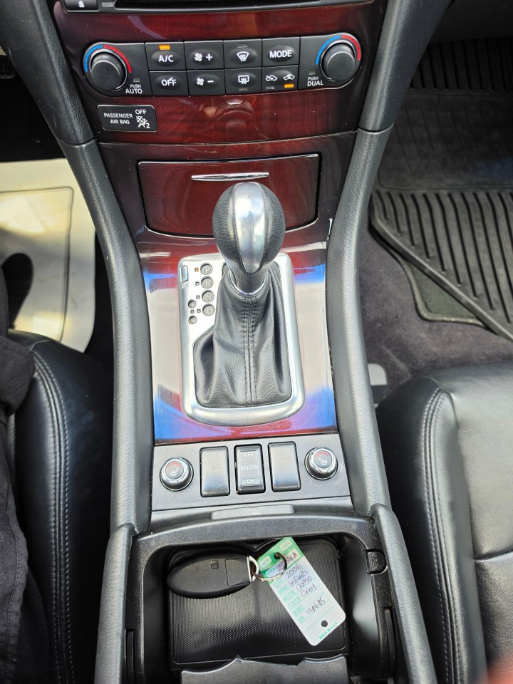 2014 INFINITI QX50 photo 17