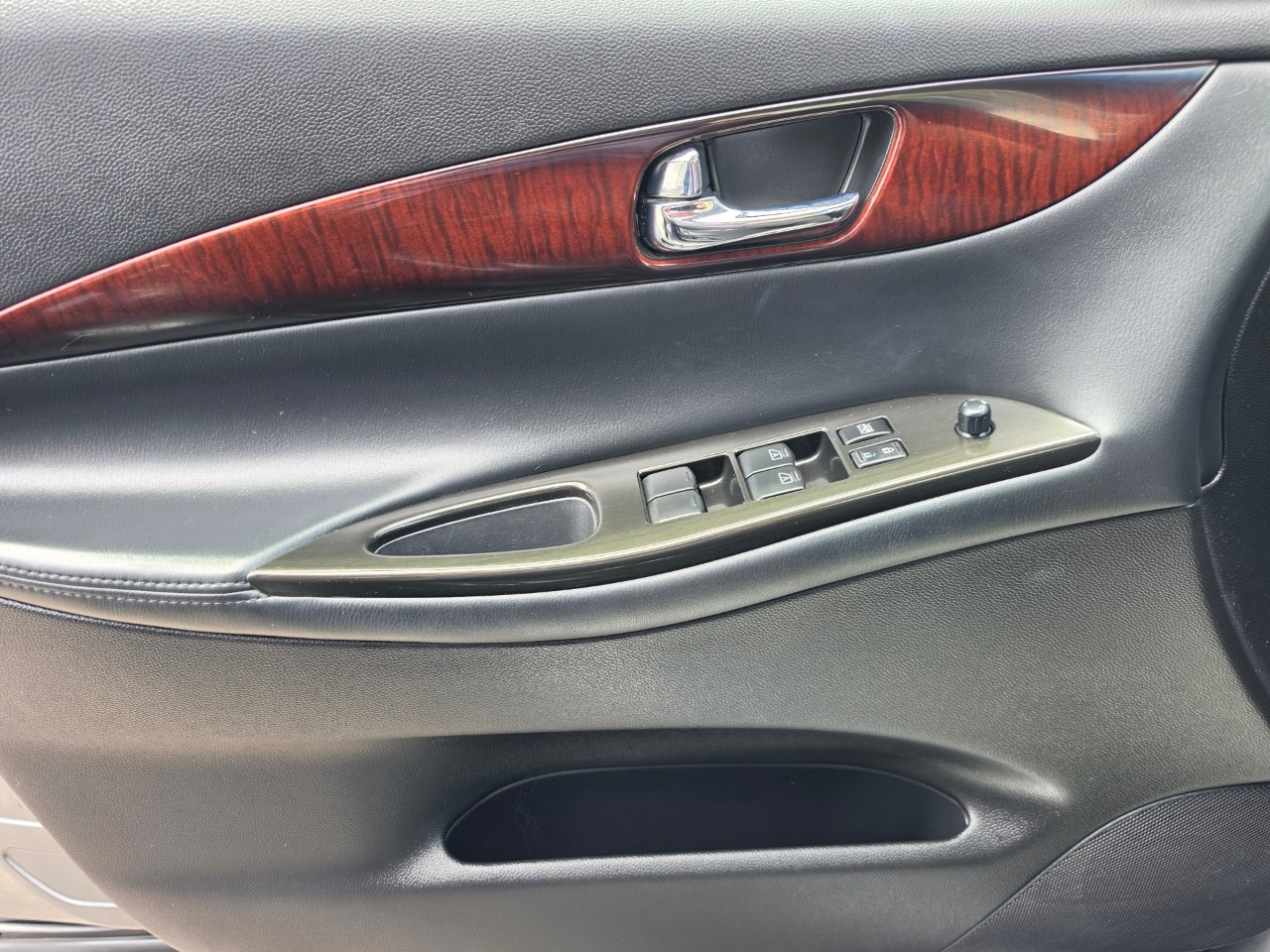 2014 INFINITI QX50 photo 21