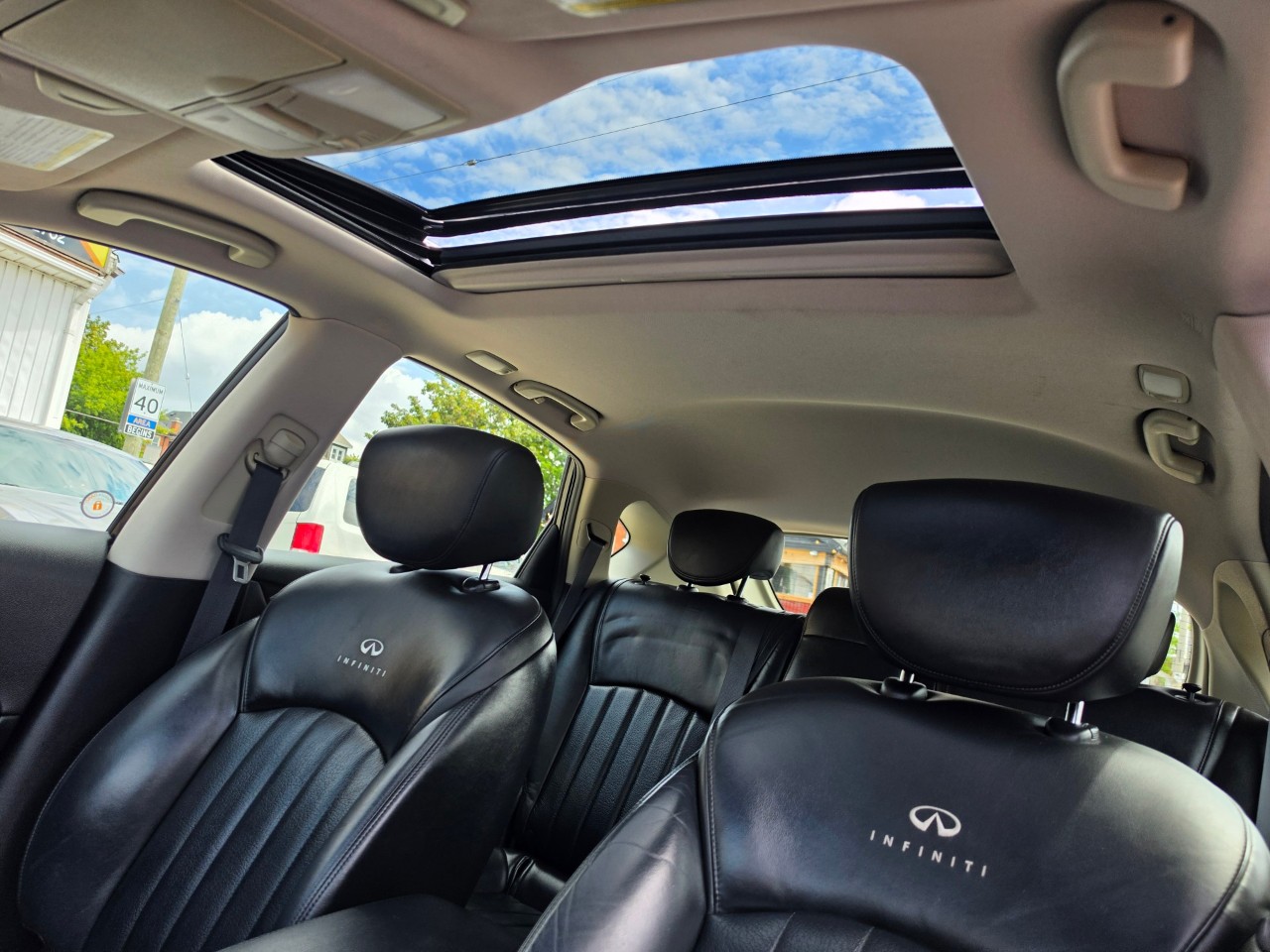 2014 INFINITI QX50 photo 22