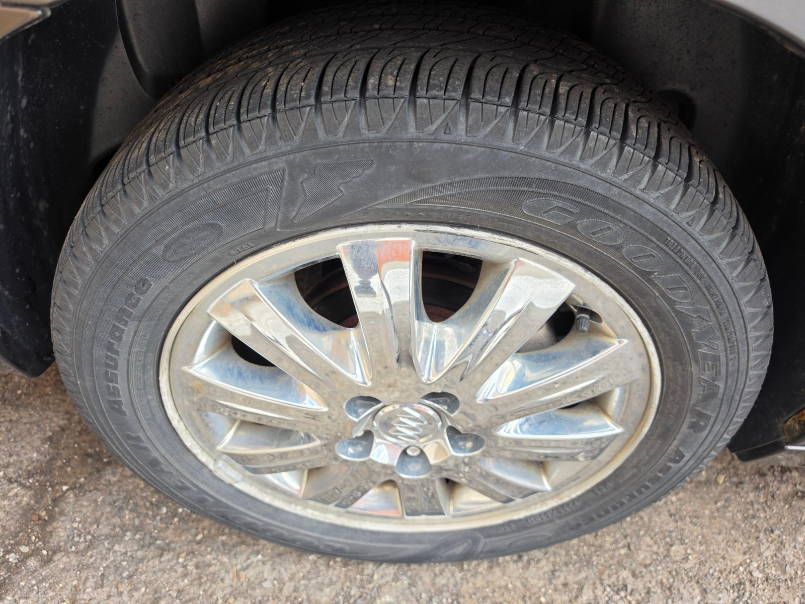 2009 Buick Allure photo 20